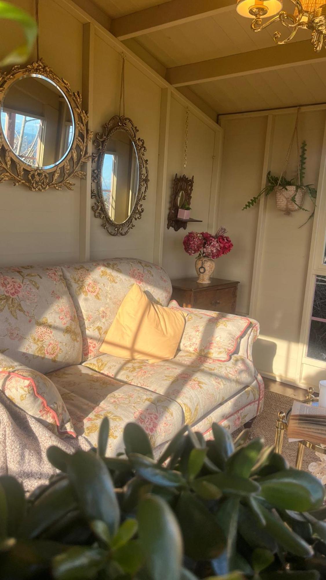 The Pink Cottage Upstairs Suite & Garden Summer Room Whitehead Kültér fotó